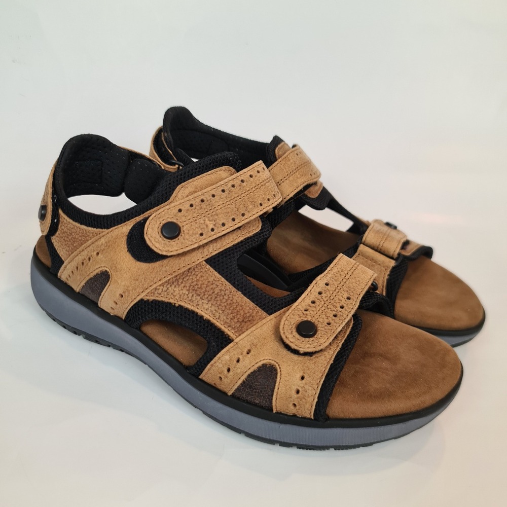 SAS Maverick Stampede Mens 9.5 N Tan Leather Triple Strap Active Sandals Hiking